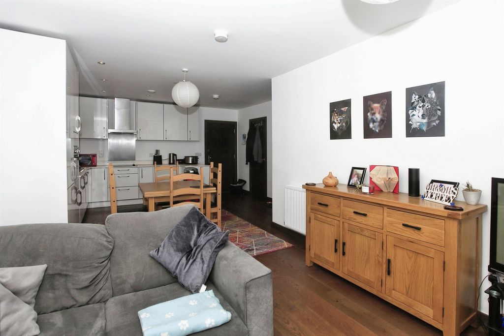 Additional image 6 of 2 bed flat for saleEast Station Road, Fletton Quays, Peterborough PE2