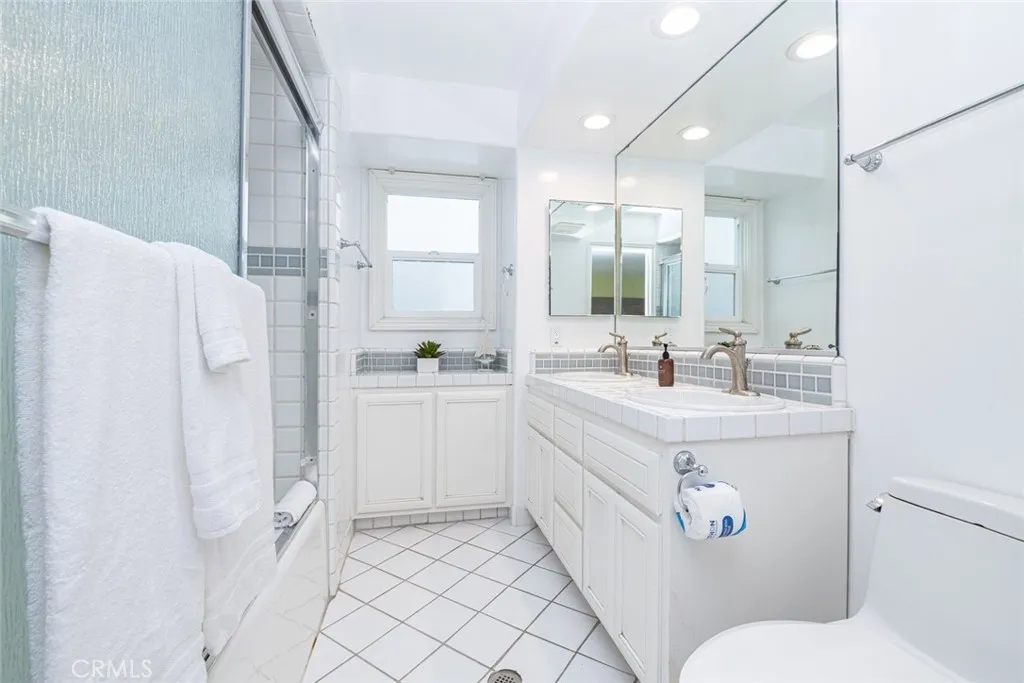 Additional image 29 of 1720 W Oceanfront Unit B, Newport Beach, CA 92663