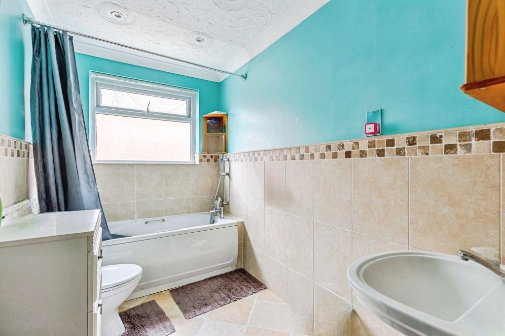 Additional image 30 of 9 bed detached house for saleBarton Road, Barton Seagrave, Kettering NN15