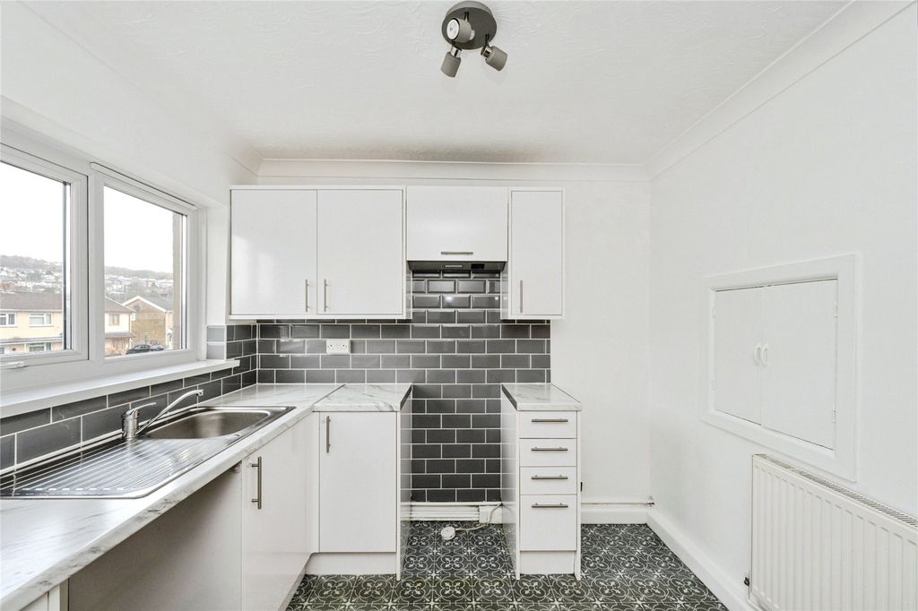 Additional image 7 of 2 bed flat for saleGlanyrafon Road, Ystalyfera, Swansea, Neath Port Talbot SA9
