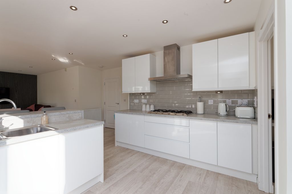 Additional image 6 of 5 bed detached house for sale33 Lochside Avenue, Bishopton PA7