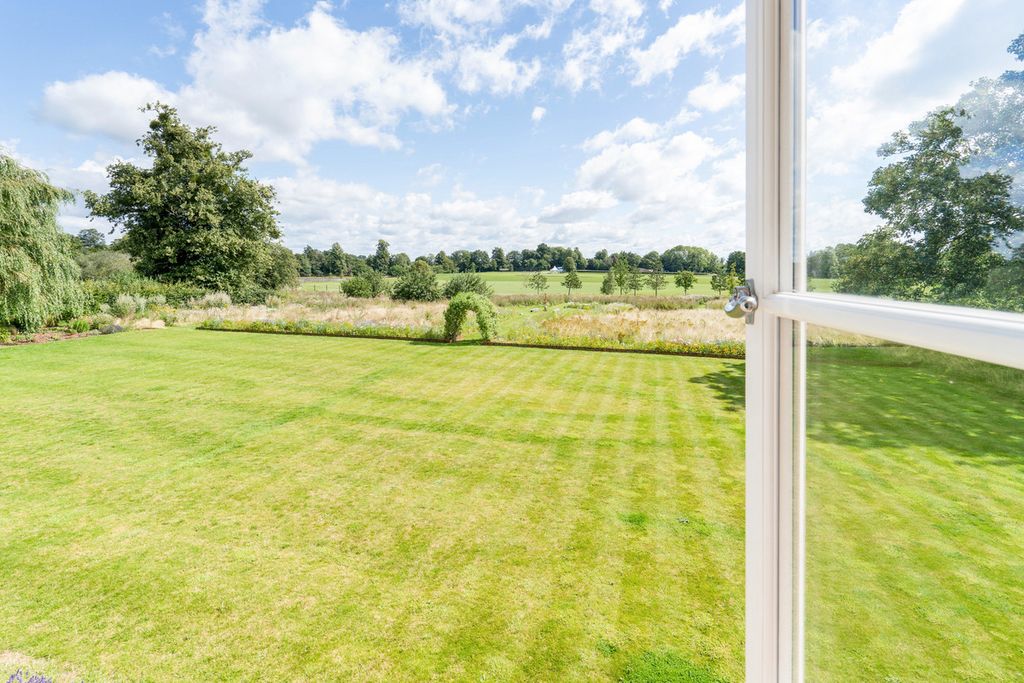 Additional image 21 of 5 bed detached house for saleRemenham Hill Henley-On-Thames, Oxfordshire RG9