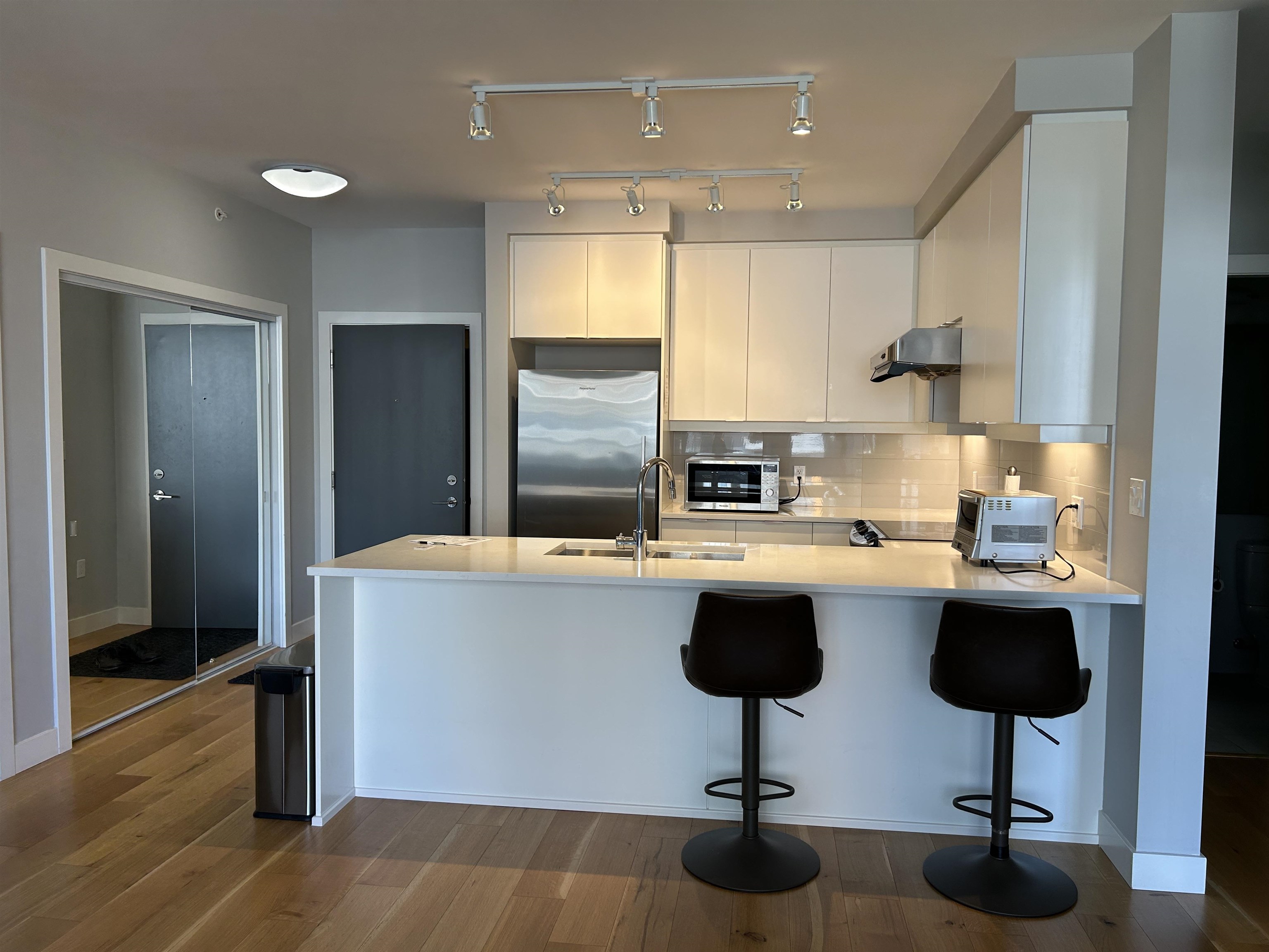 Additional image 2 of 518-9393 Tower Road, Burnaby, BC, V5A 0E2