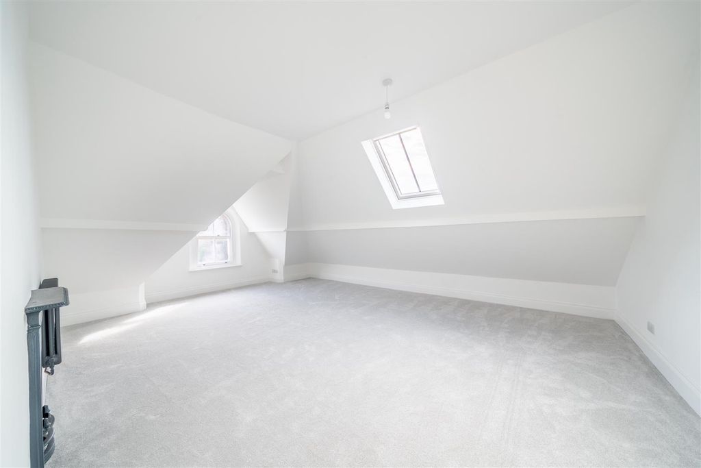 Additional image 24 of 7 bed link detached house for saleLenton Road, The Park NG7