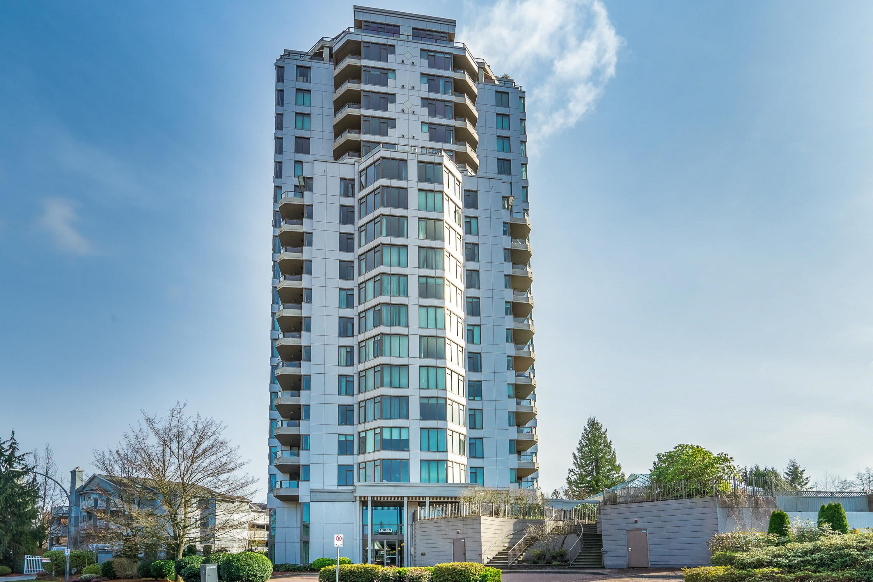 1504-13880 101 Avenue, Surrey, BC, V3T 5T1
