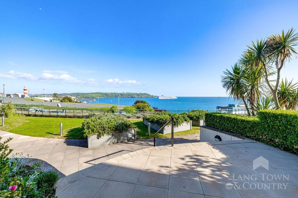Additional image 15 of 2 bed flat for saleCliff Road, The Hoe, Plymouth PL1