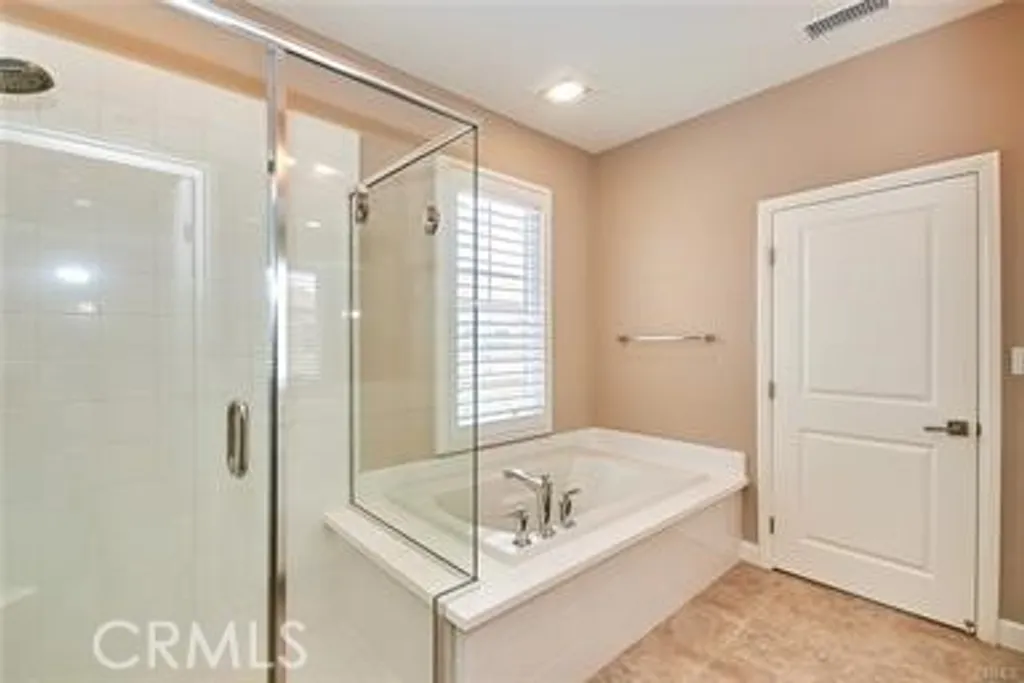 Additional image 30 of 92 Copper Mine, Irvine, CA 92602