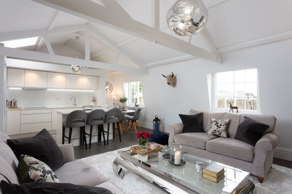 2 bed flat for saleSt. Leonards Place, York, North Yorkshire YO1 photo 2