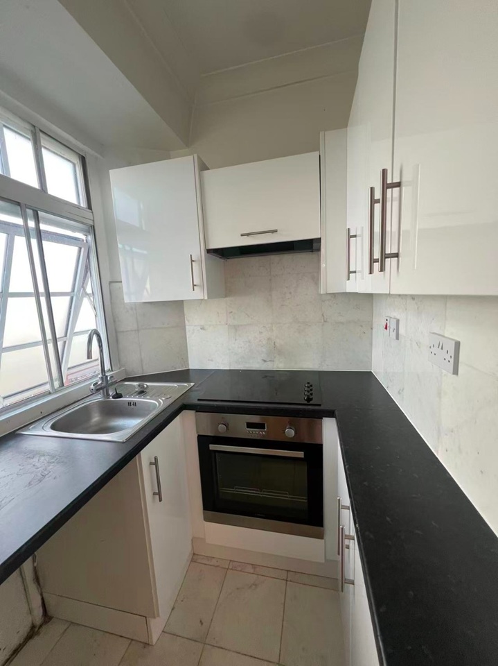 Studio Flat, Endsleigh Court, WC1H, N1 7GU