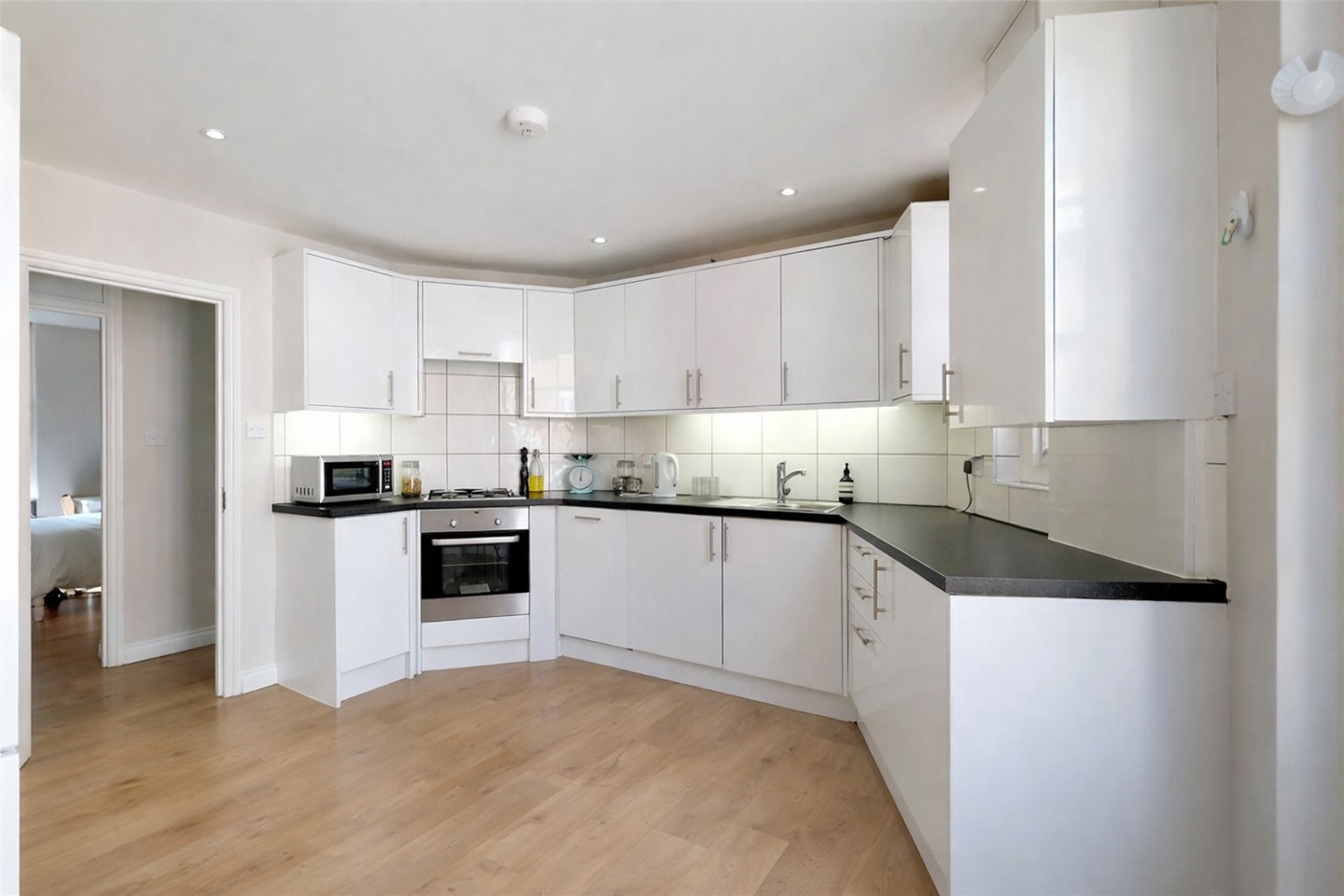 Additional image 4 of Room in a Shared Flat, Molesey House, E2, N1 7GU