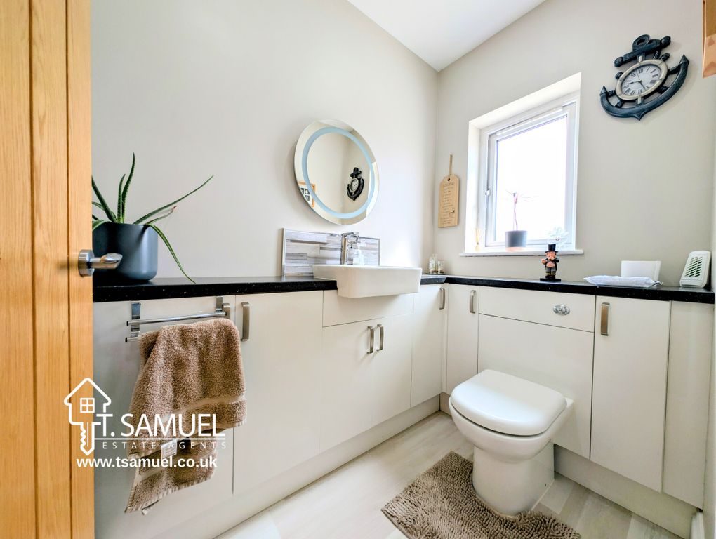 Additional image 18 of 5 bed detached house for saleGolwg Y Mynydd, Llanwonno Road, Mountain Ash CF45