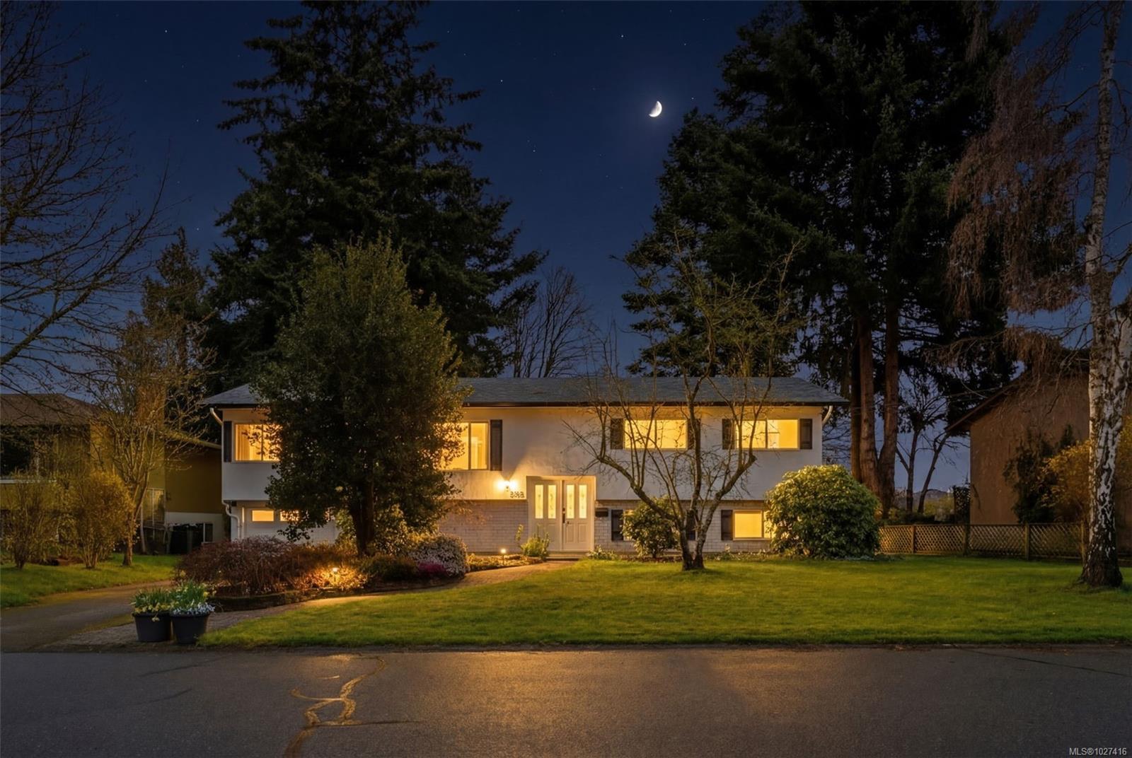 Additional image 2 of 2010 Courser Drive, Sidney, BC, V8L 2N6