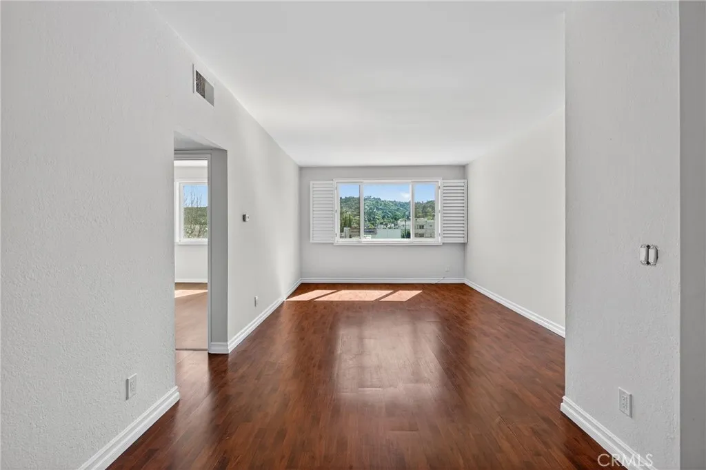 Additional image 49 of 4441 Woodman Avenue Unit 304, Sherman Oaks, CA 91423