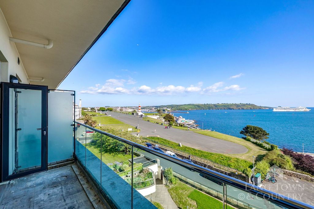 Additional image 6 of 2 bed flat for saleCliff Road, The Hoe, Plymouth PL1