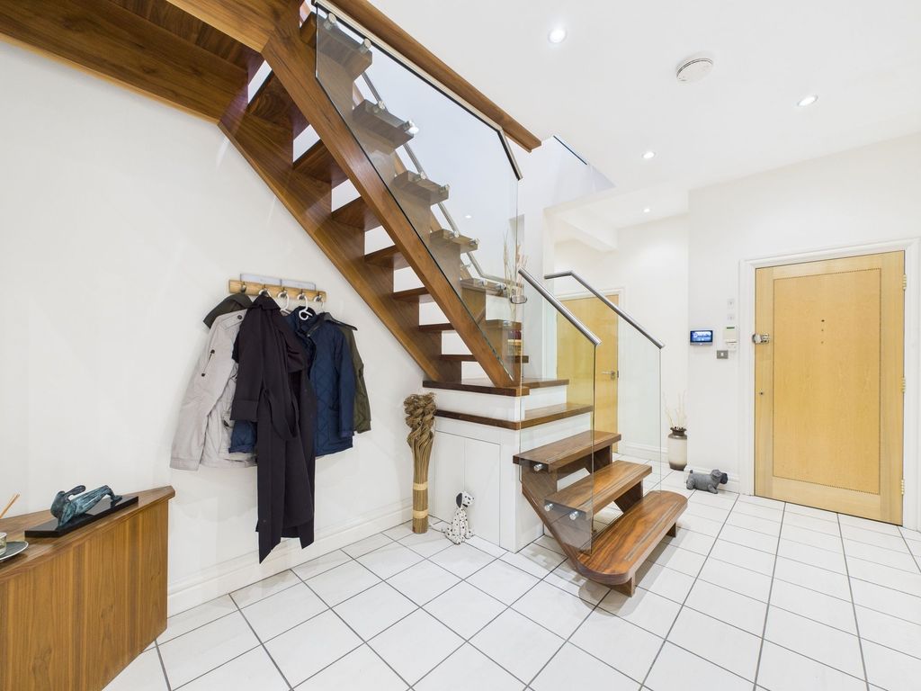 Additional image 5 of 2 bed flat for saleBeech Lane, Calderstones, Liverpool. L18
