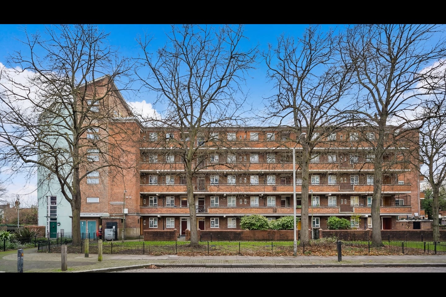 Additional image 10 of 1 Bed Flat, Newtown Court, SW11, N1 7GU