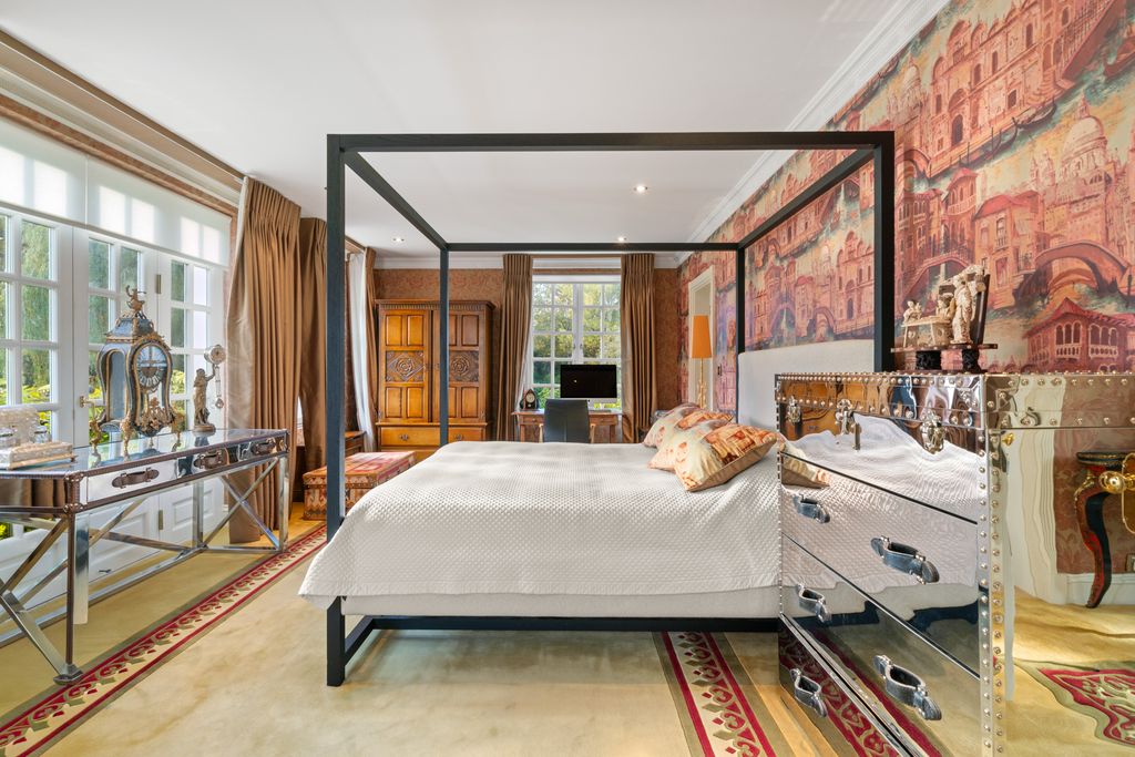 Additional image 13 of 9 bed detached house for saleMill Lane, Ascot SL5