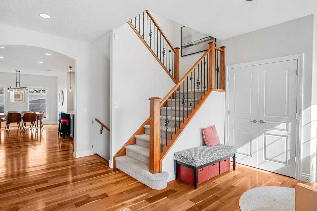 Additional image 4 of 274 Somme Avenue SW, Calgary, AB, T2T 5J9