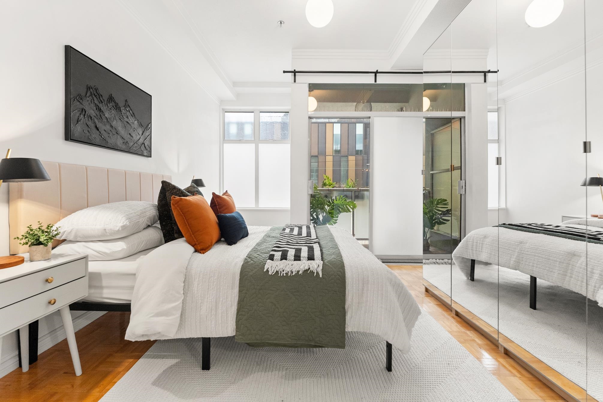 B5-238 10th Avenue E, Vancouver, BC, V5T 1Z5