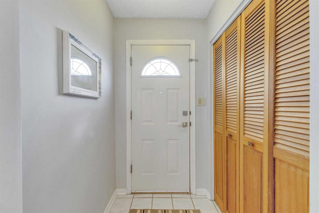 Additional image 5 of 4120 46 Street, Red Deer, AB, T4N 1M4