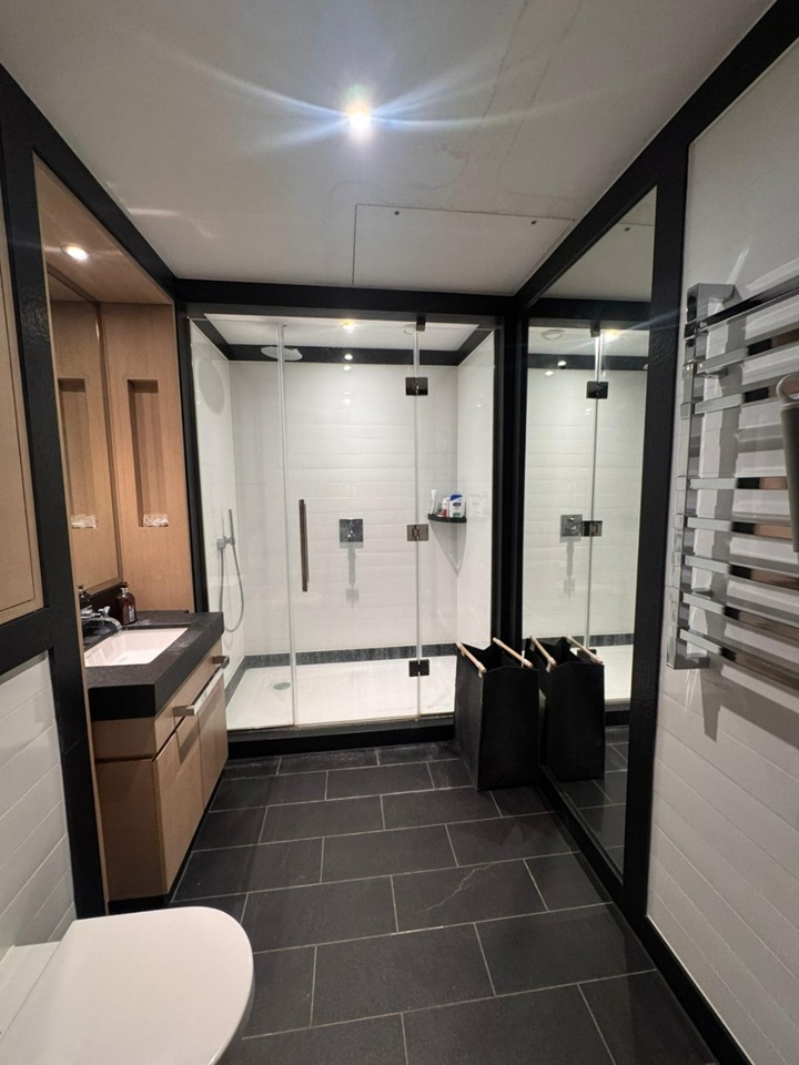 Additional image 9 of 2 Bed Flat, Viaduct Gardens, SW11, N1 7GU