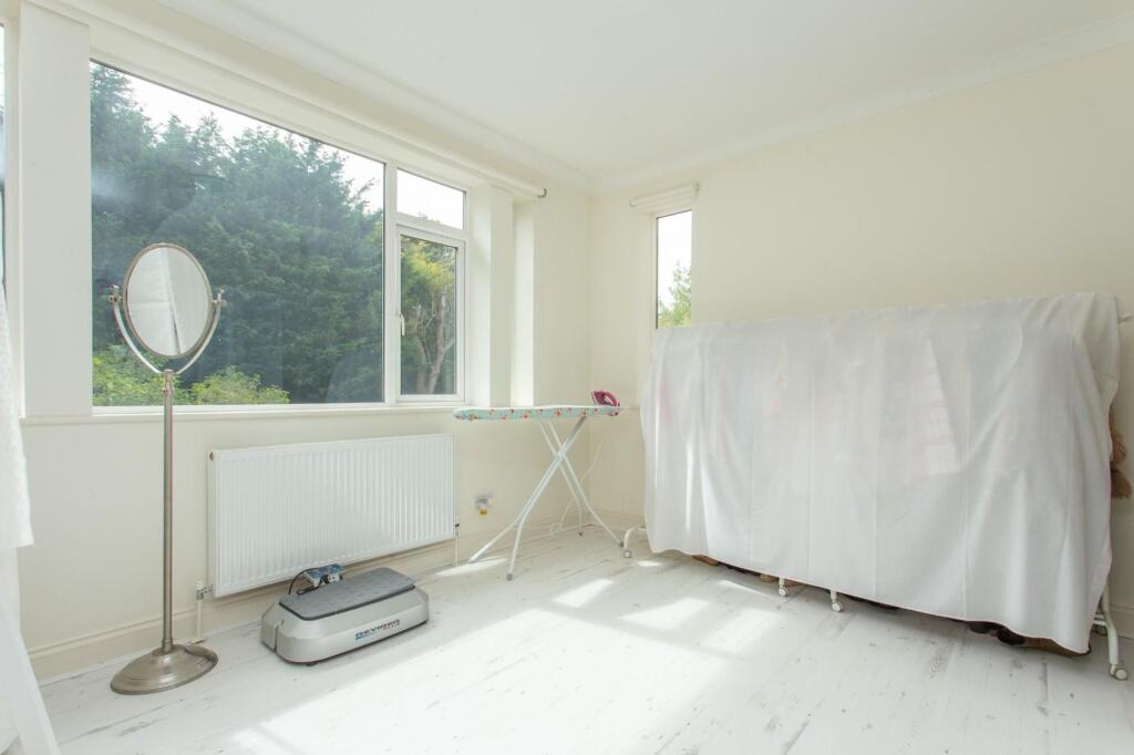 Additional image 21 of Common Lane, River, CT17