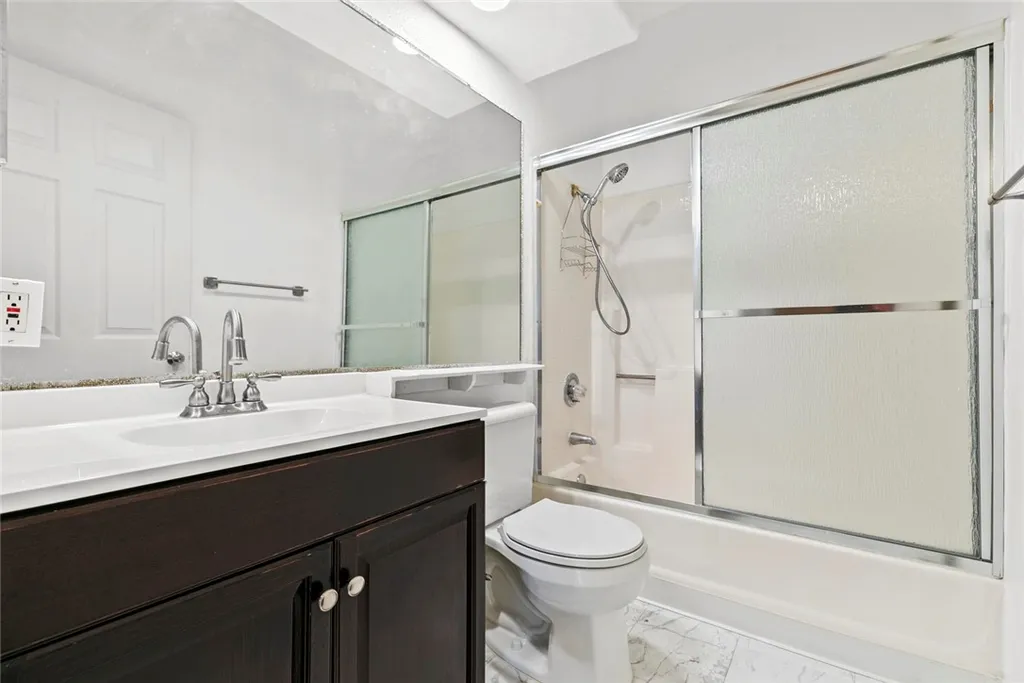 Additional image 25 of 16940 Chatsworth Unit 208, Granada Hills, CA 91344