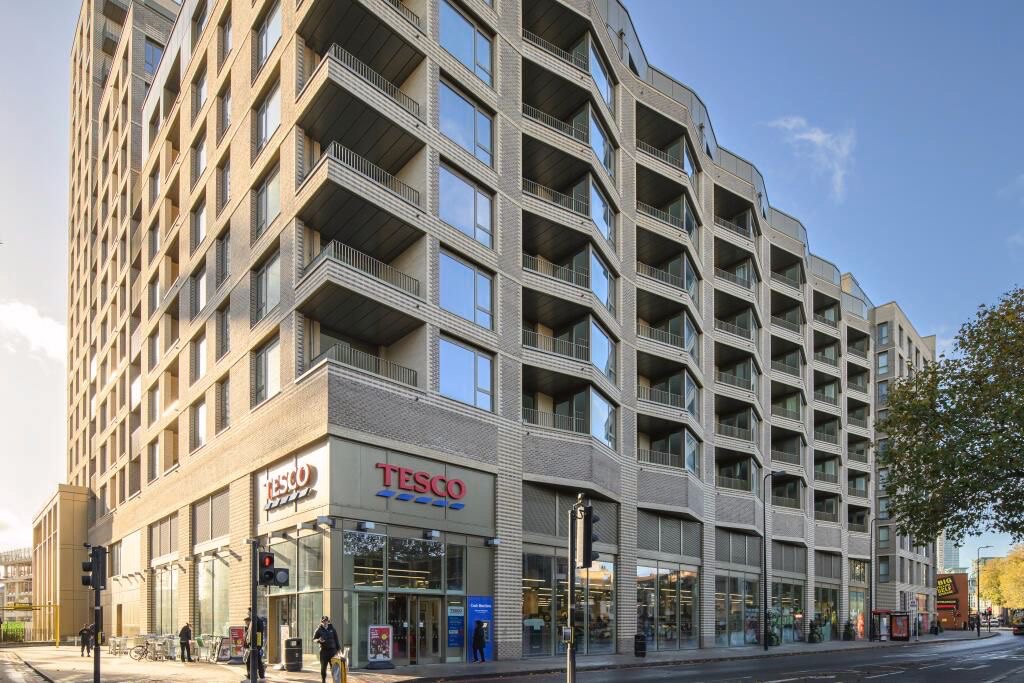 Additional image 6 of 2 Bed Flat, Kennington Lane, SE11, N1 7GU