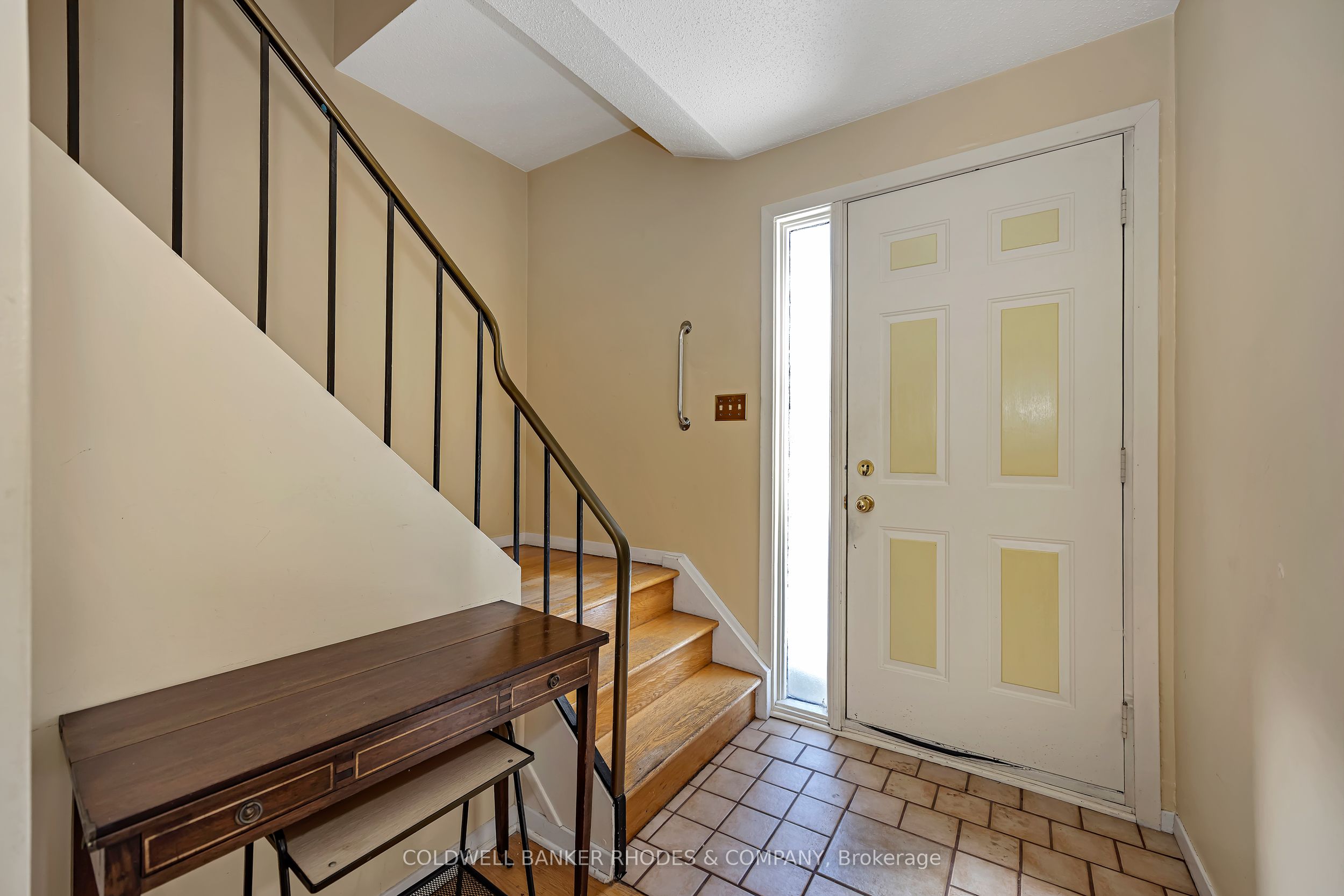 Additional image 4 of 22 Dayton Crescent, Ottawa, ON, K2H 7N9