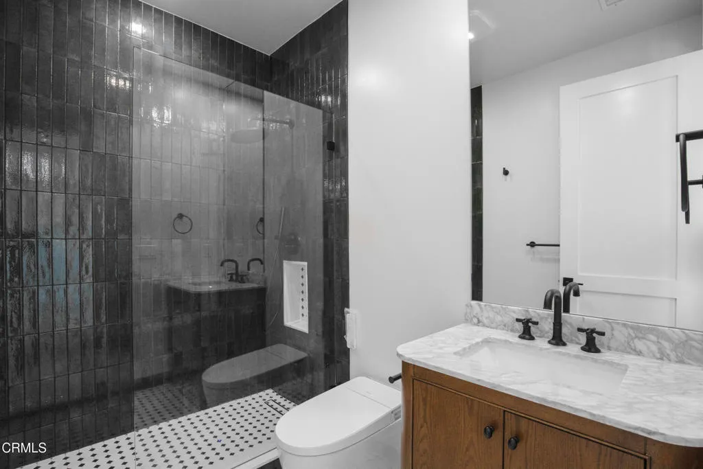 Additional image 44 of 611 W Claremont Street, Pasadena, CA