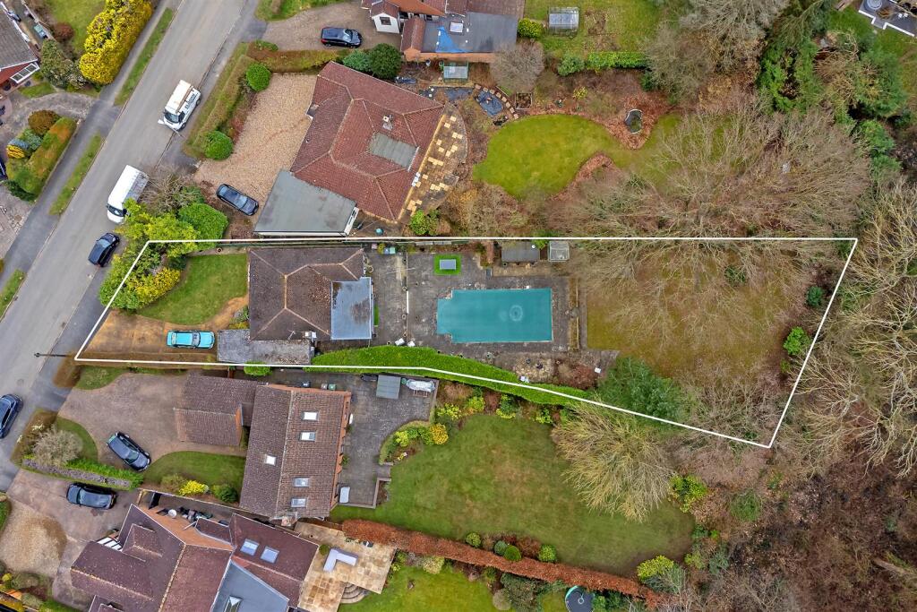 Mayflower Road, Park Street, St. Albans