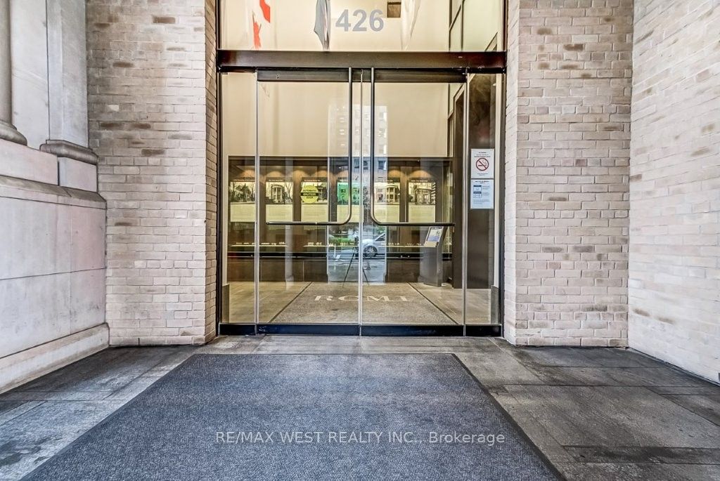 Additional image 4 of 2210-426 University Avenue, Toronto, ON, M5G 1S9