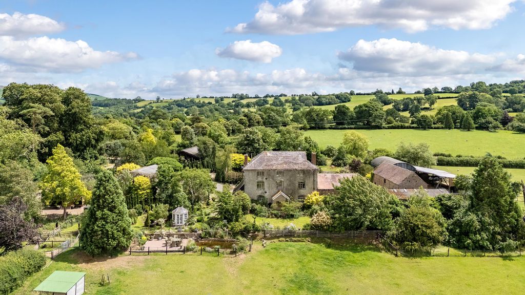 7 bed farm for saleCold Weston, Craven Arms, Shropshire SY7.