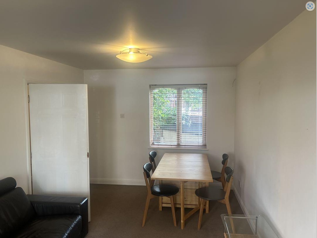 Additional image 3 of 2 Bed Flat, Waterloo Mansions, SE1, SE1 0RD