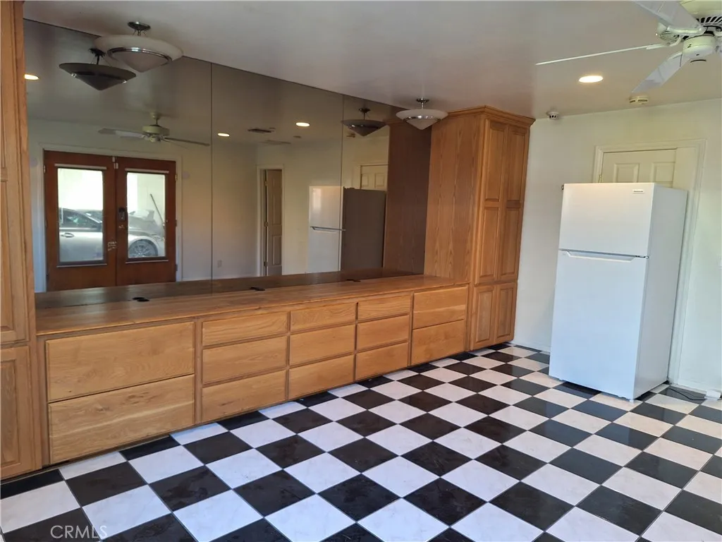 Additional image 3 of 302 N Griffith Park Dr, Burbank, CA 91506