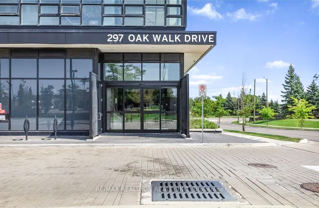 Additional image 5 of 1806-297 Oak Walk Drive, Oakville, ON, L6H 3R6