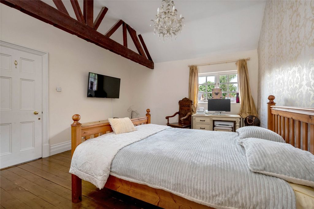 Additional image 11 of 5 bed detached house for saleChestnut Drive, Stretton Hall, Oadby, Leicester LE2