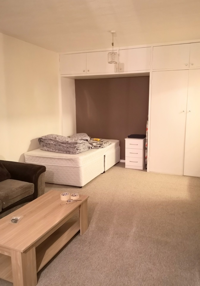 Additional image 3 of Studio Flat, Carrick Court, SE11, N1 7GU