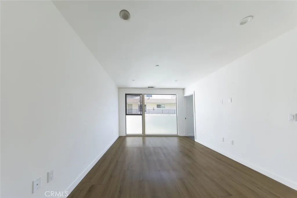 Additional image 16 of 534 E San Jose Avenue, Burbank, CA 91501