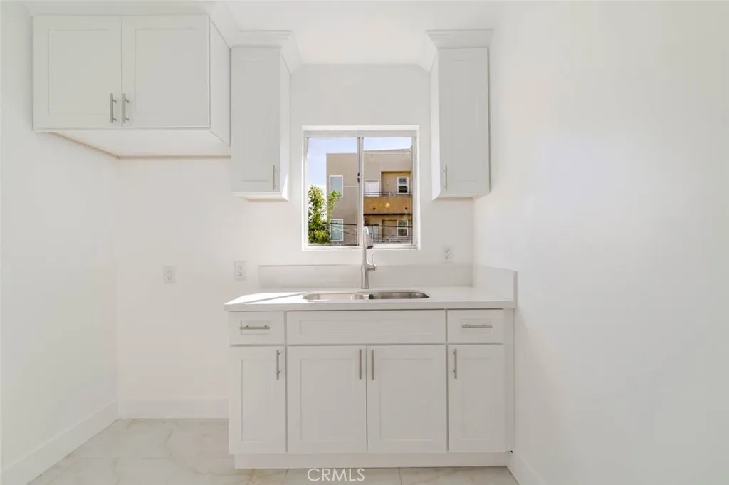 Additional image 10 of 1116 S Berendo Street Unit 6, Los Angeles, CA 90006