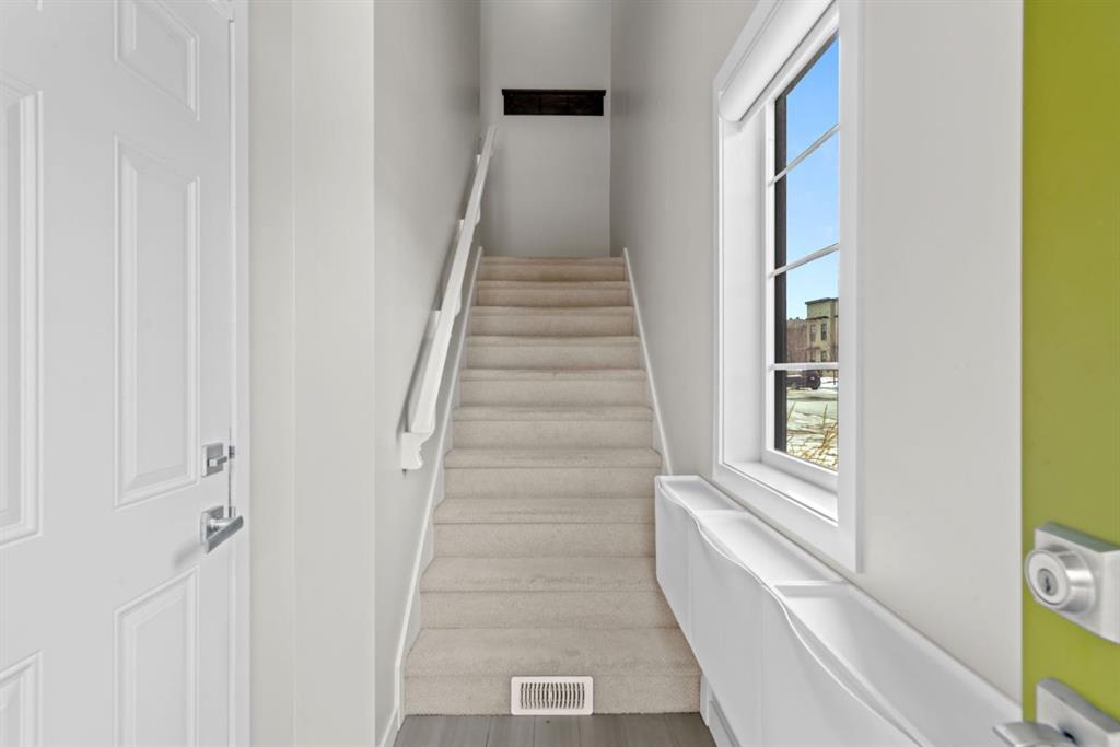 Additional image 6 of 102 Walden Circle SE, Calgary, AB, T2X 0Y4