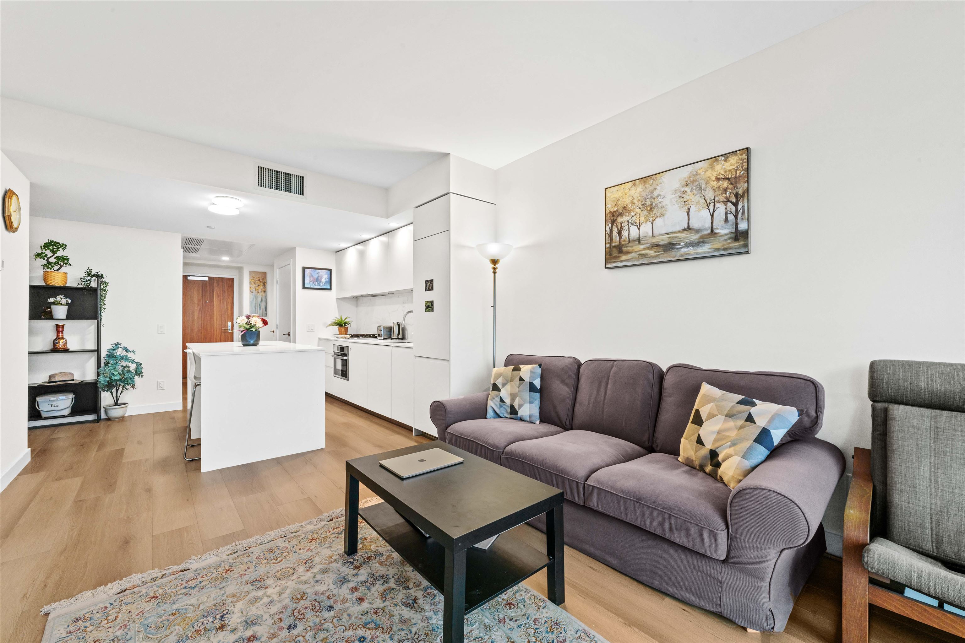 Additional image 3 of 706-6463 Silver Avenue, Burnaby, BC, V5H 0K4