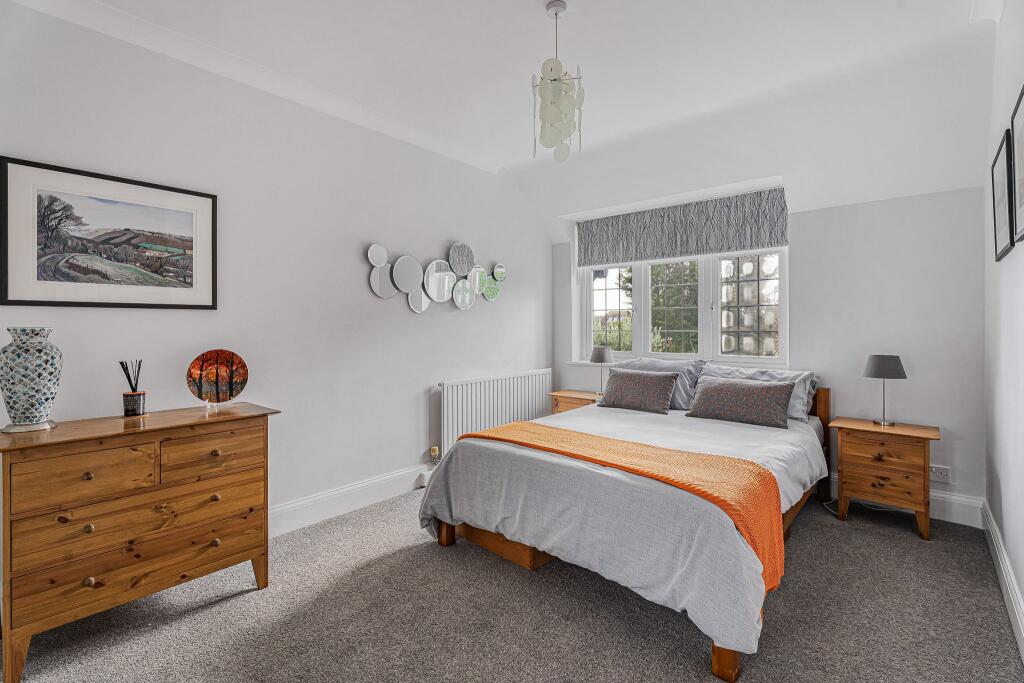 Additional image 15 of Georges Wood Road, Brookmans Park, AL9