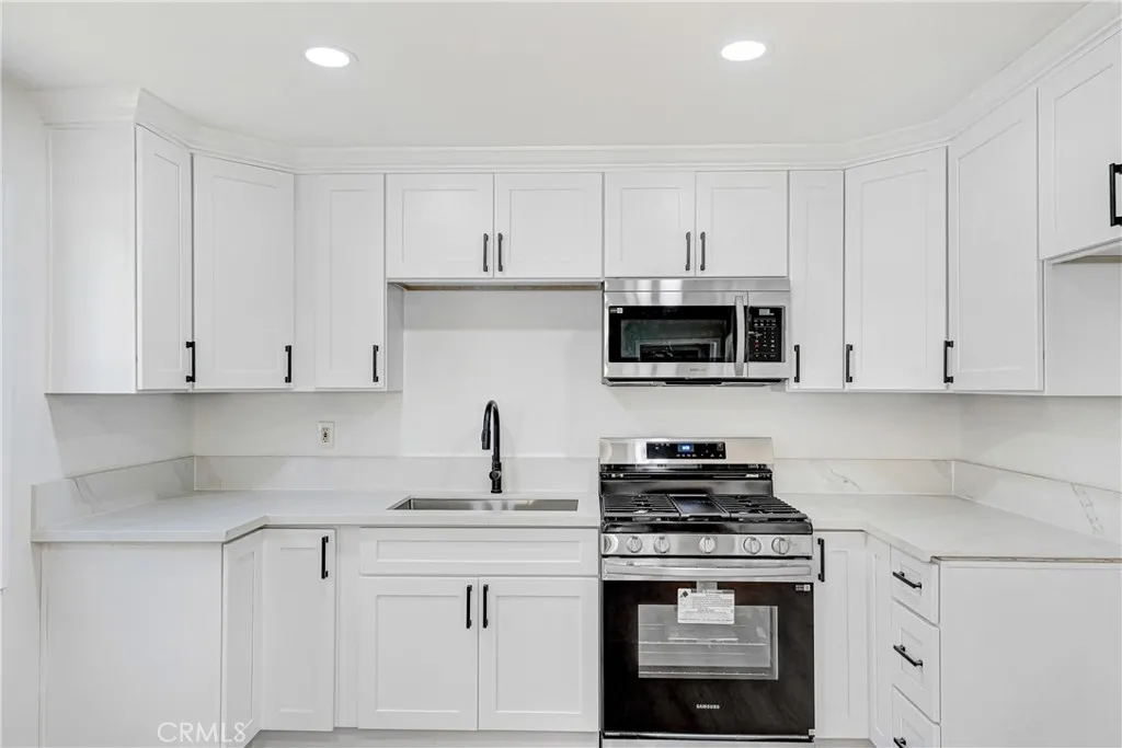 Additional image 10 of 10529 S Truro Ave, Inglewood, CA 90304