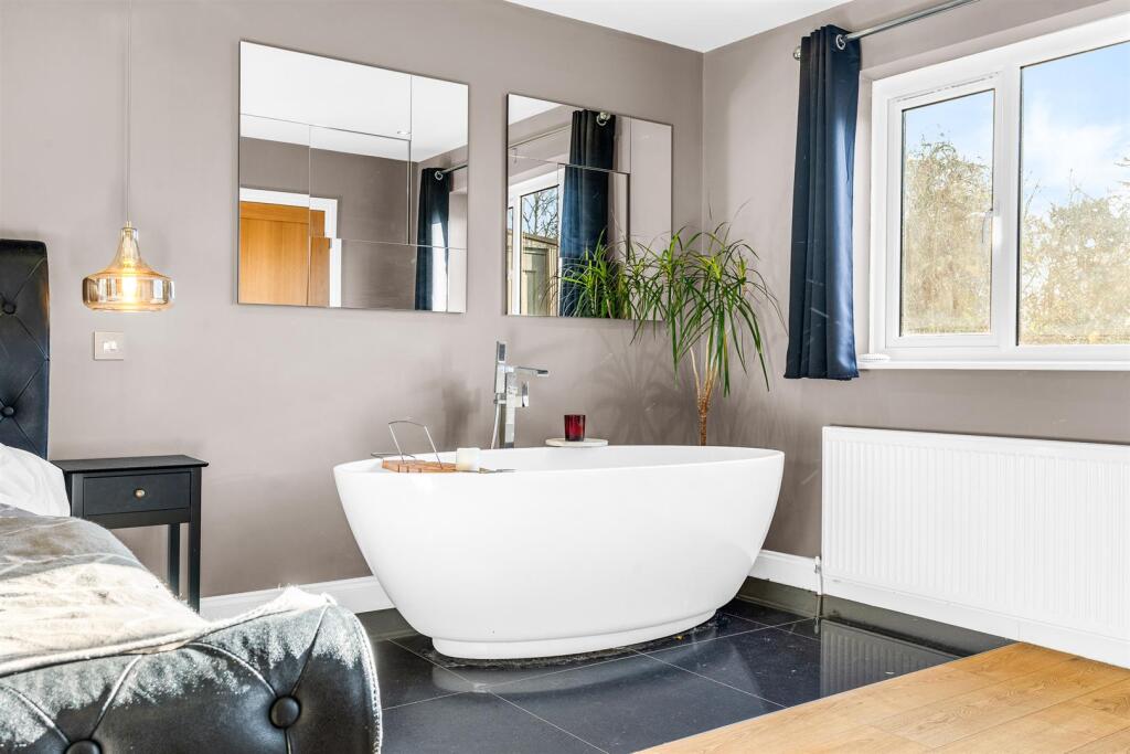 Additional image 17 of Canonsfield Road, Welwyn