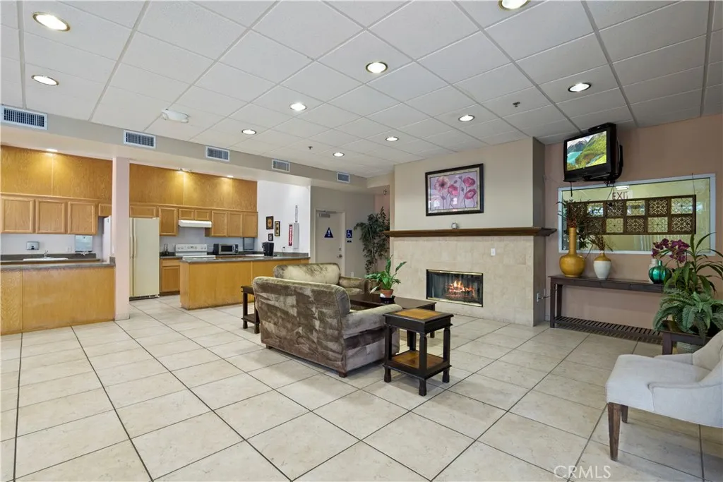 Additional image 50 of 5325 Newcastle Avenue Unit 240, Encino, CA 91316