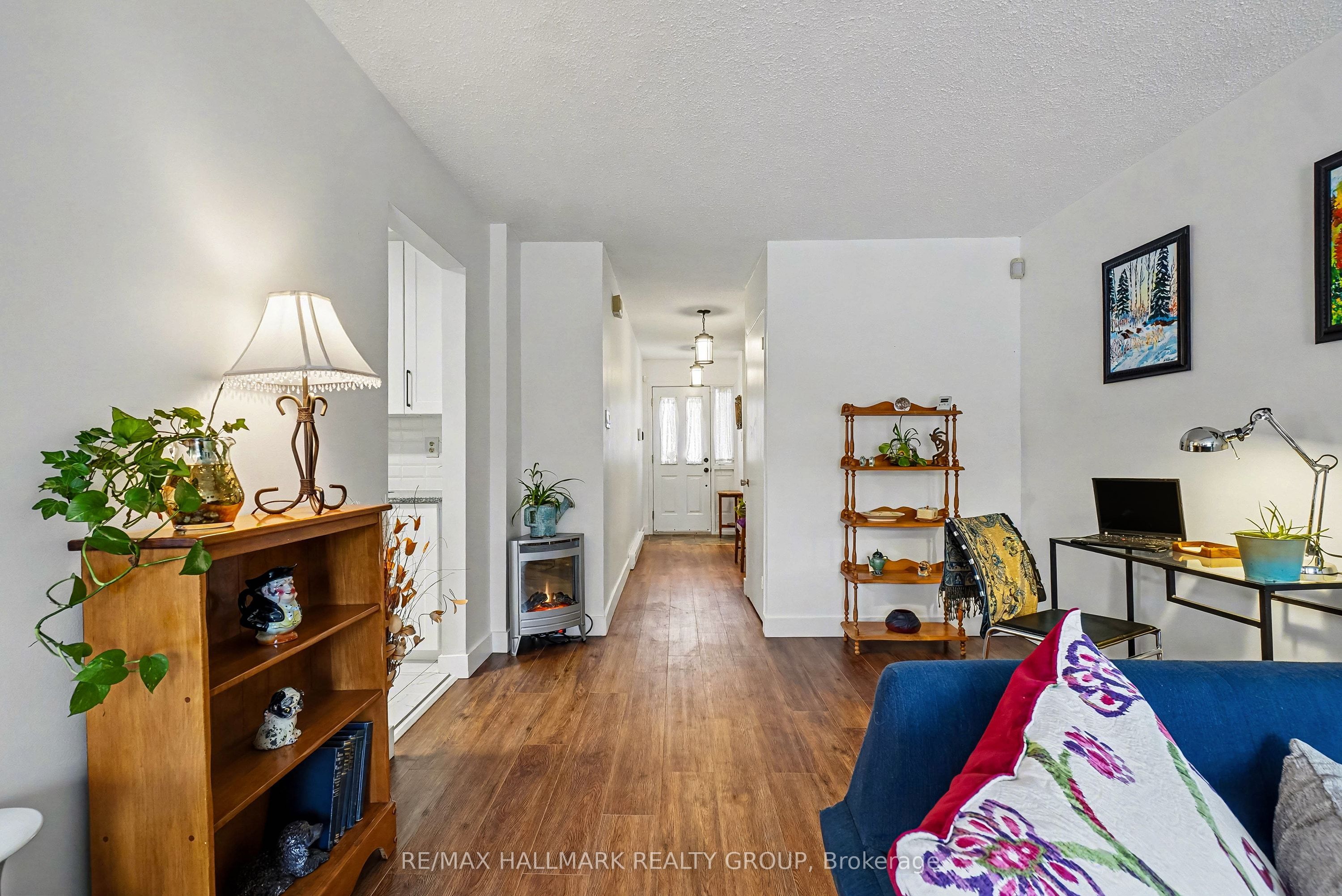 Additional image 5 of 19-1542 Queensdale Avenue, Ottawa, ON, K1T 1R7