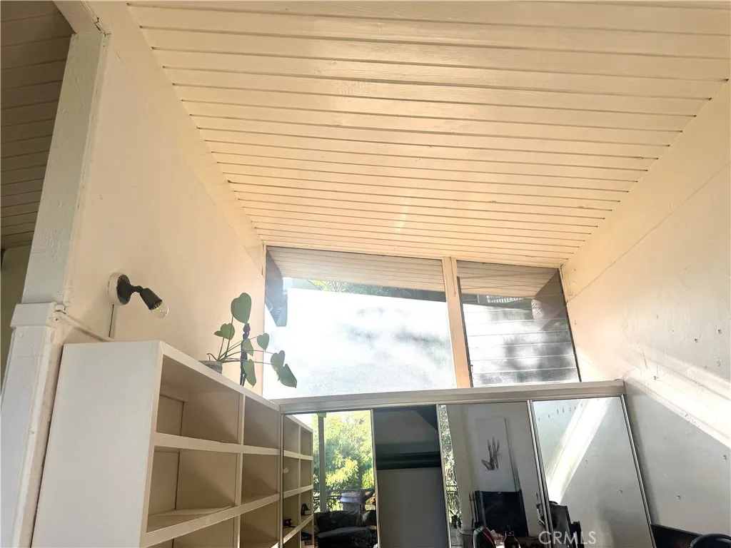 Additional image 82 of 11551 Decente Dr, Studio City, CA 91604