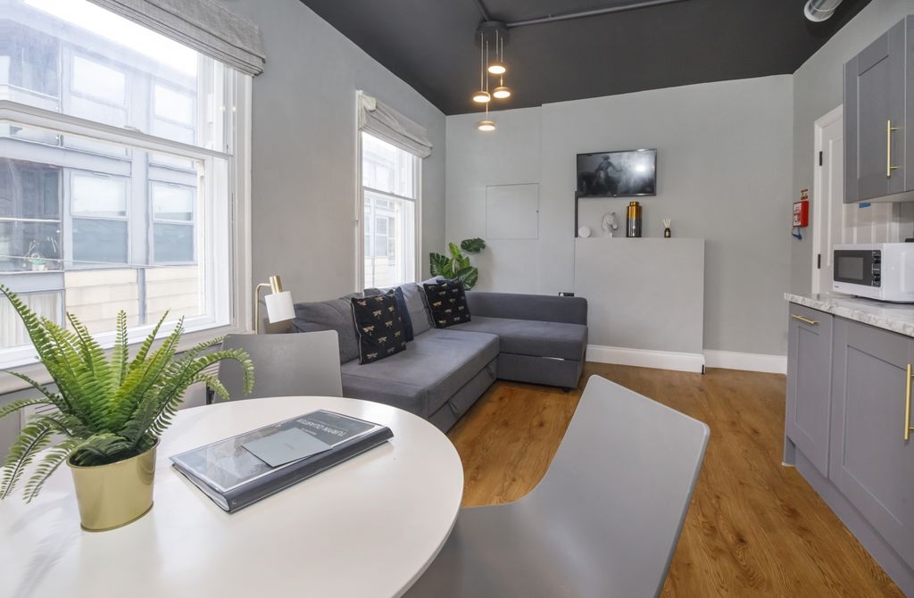 Additional image 9 of 6 bed flat for saleSpurriergate, York, North Yorkshire YO1