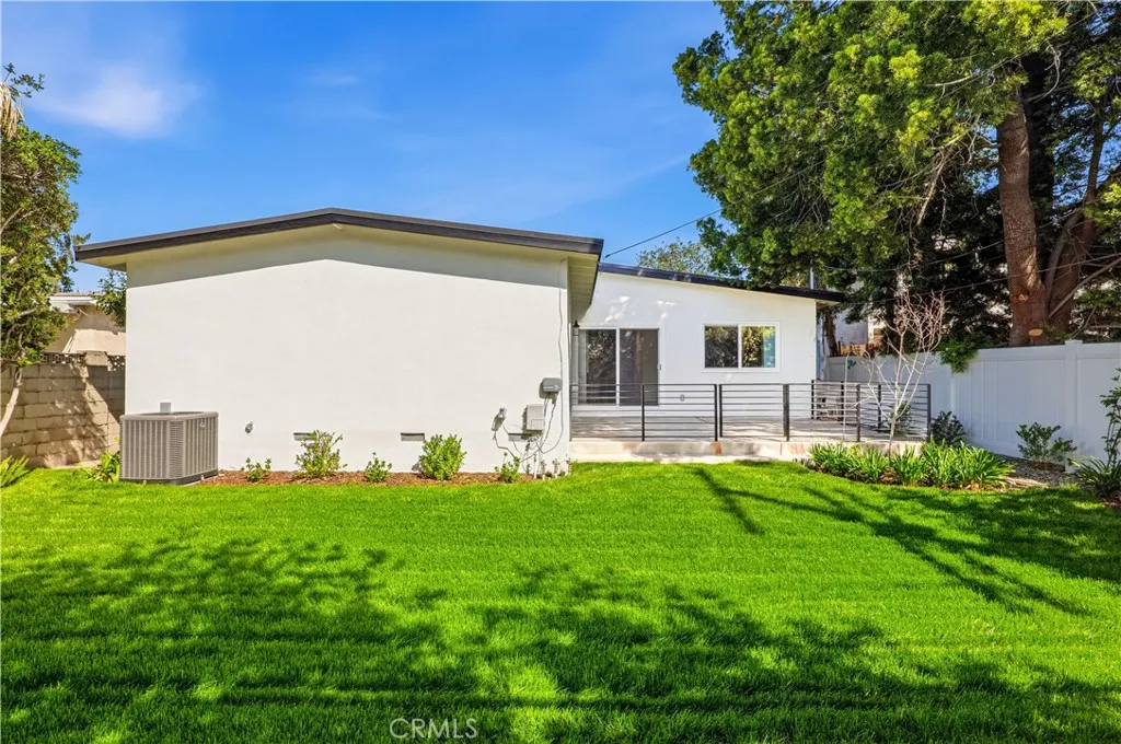 14638 Margate St, Sherman Oaks, CA 91411